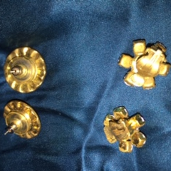 earrings - Picture 2 of 4